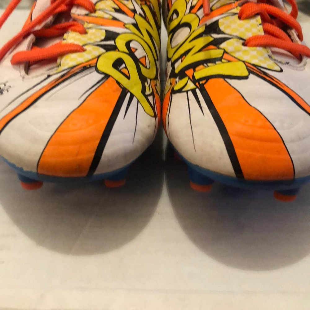 PUMA Cleats - Picture 5 of 5